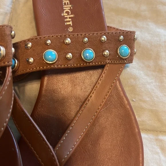 Sandals - Picture 3 of 4